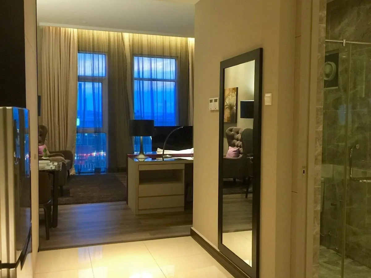 Big Bathtub Premium Seafront Studio In Town With Wifi & Full Kitchen ジョージタウン マレーシア